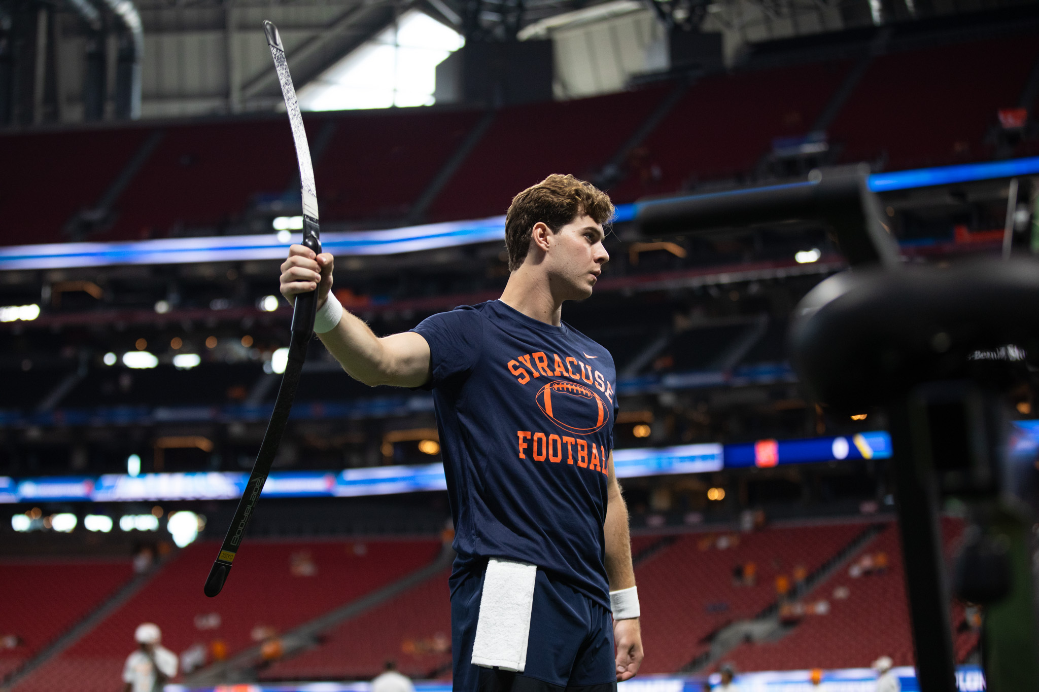 SU quarterback Steve Angeli undergoes pregame warmups before Syracuse’s matchup against Tennessee. The game marked Angeli’s second career collegiate start.