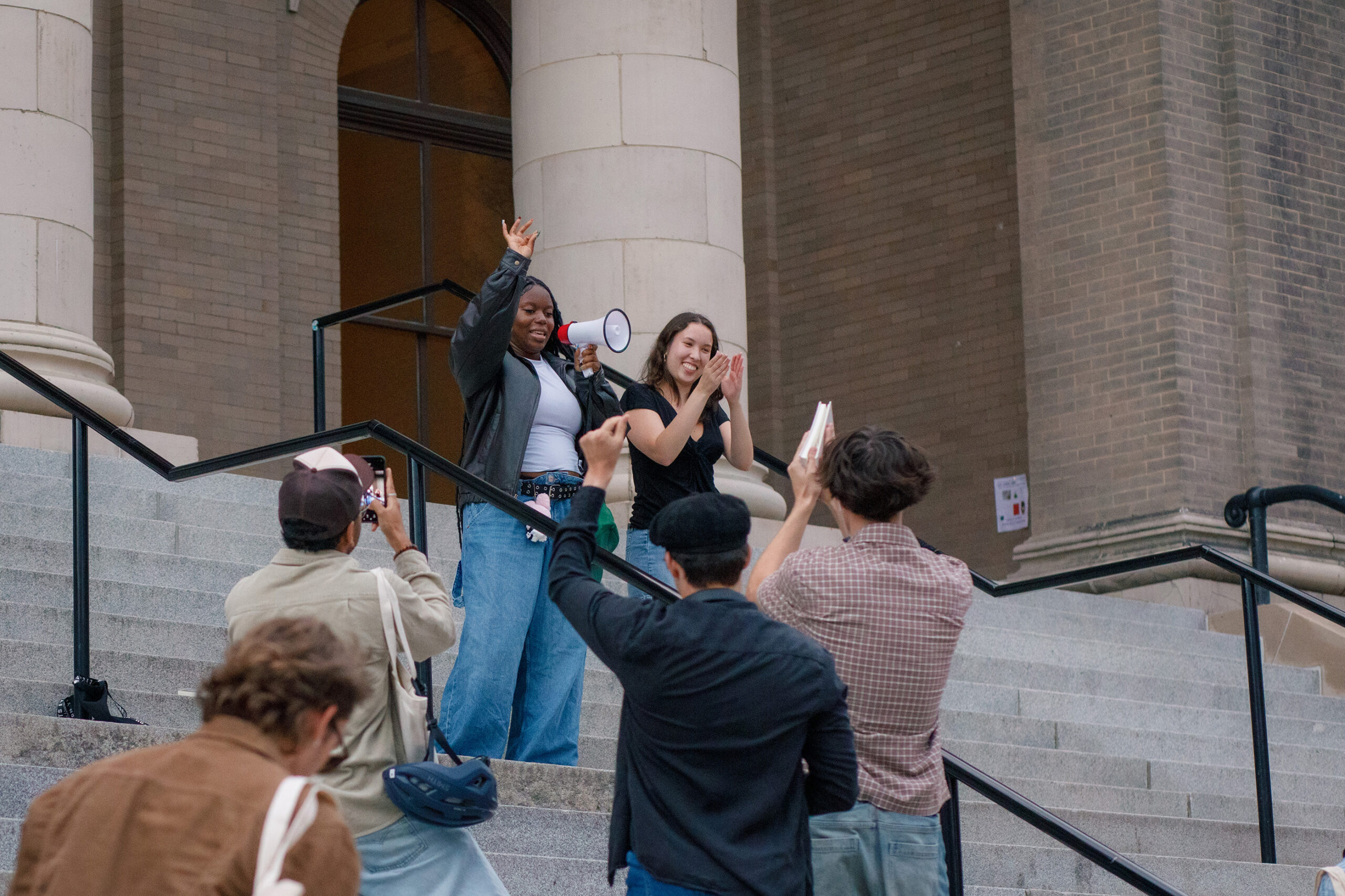 With staggered entrances, the contestants try to gain immediate favor from the audience, but some experience harassment from the crowd. The winner, freshman Naa Oyoo Quist’s arrival, garnered the greatest reaction as the only female competitor.