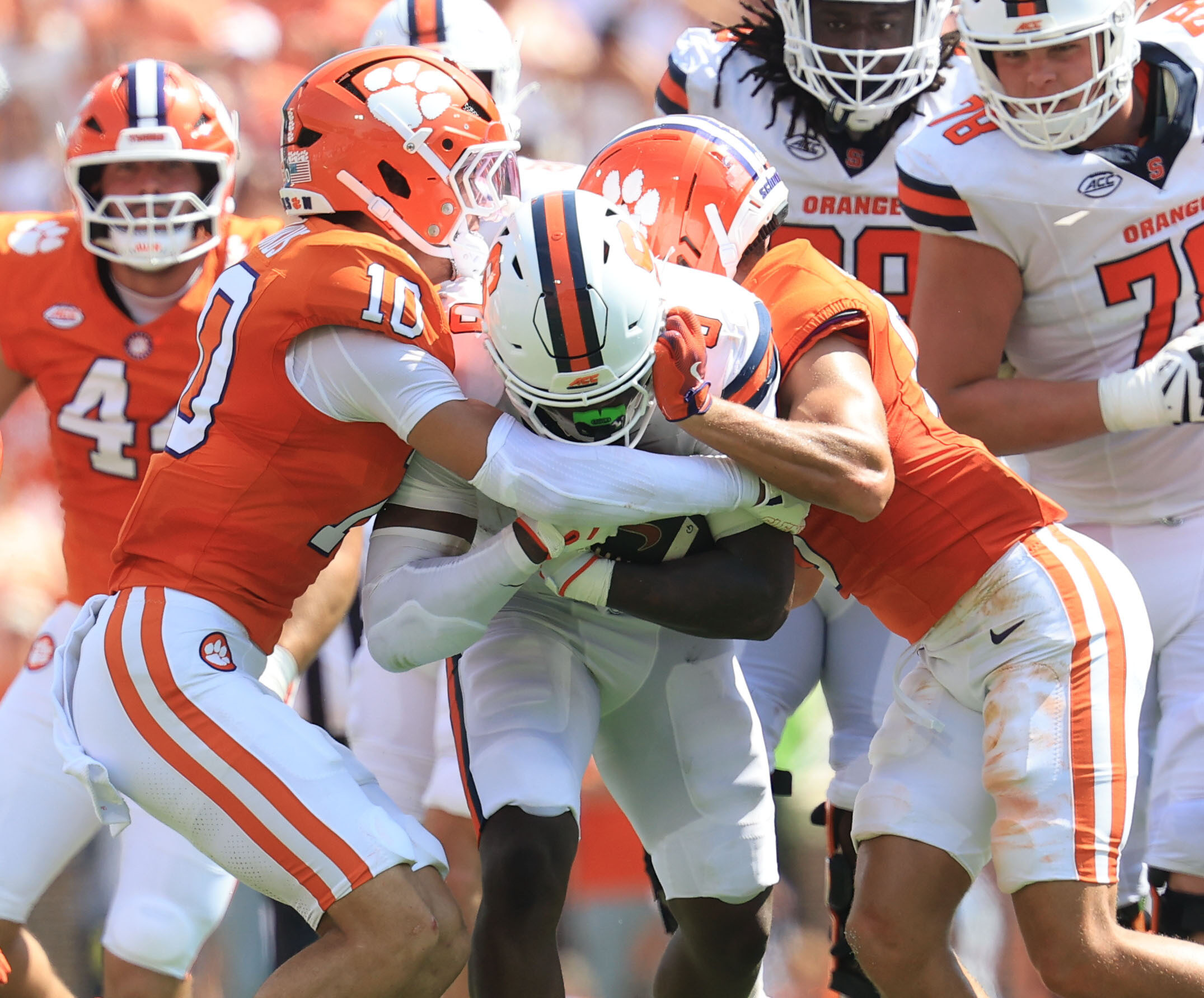 Valeria's natural charm