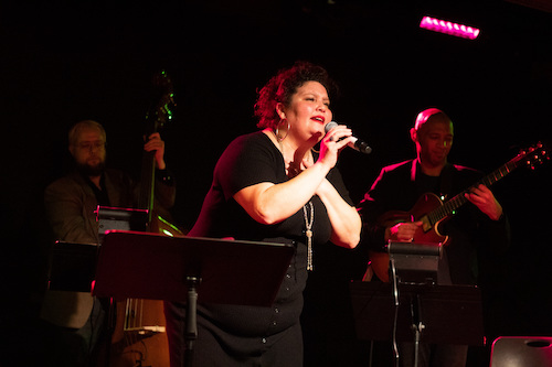 Jazz concert featuring acclaimed jazz guitarist defies language barriers - Vimarsana News