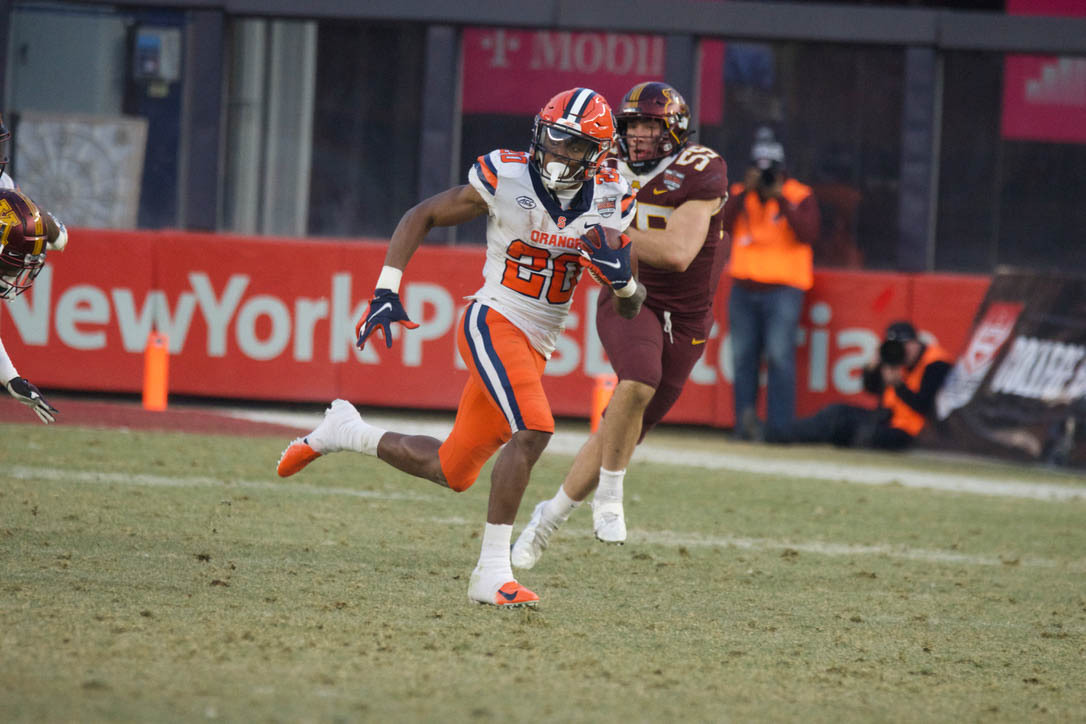 LeQuint Allen files lawsuit against Syracuse University after issued suspension - Vimarsana News