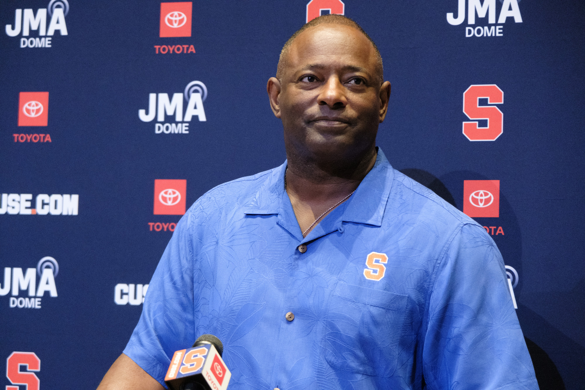 Dino Babers talks replacing Oronde Gadsden II, offensive line - Vimarsana News