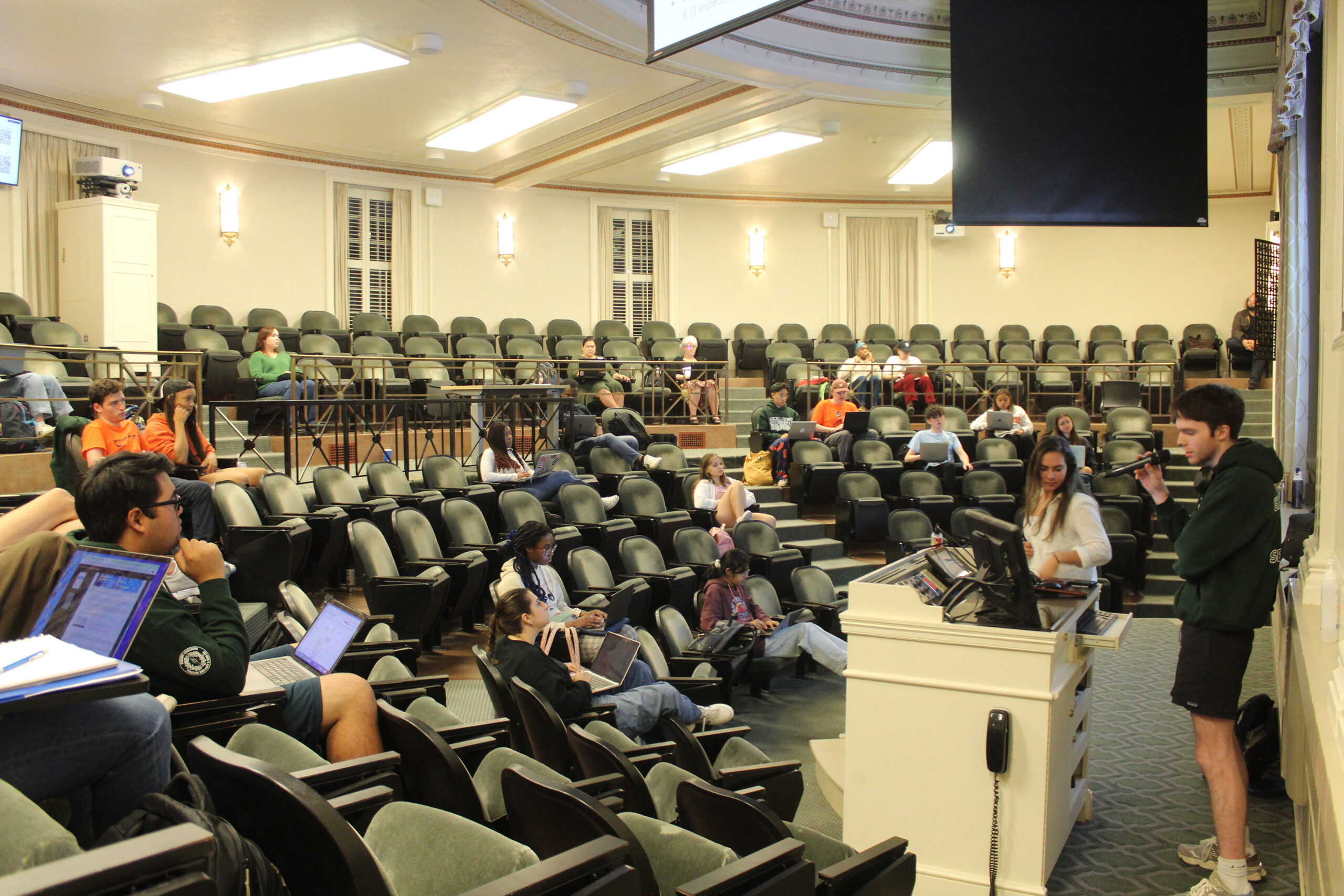 SU's Student Association discusses advocacy, plans to improve Title IX - Vimarsana News