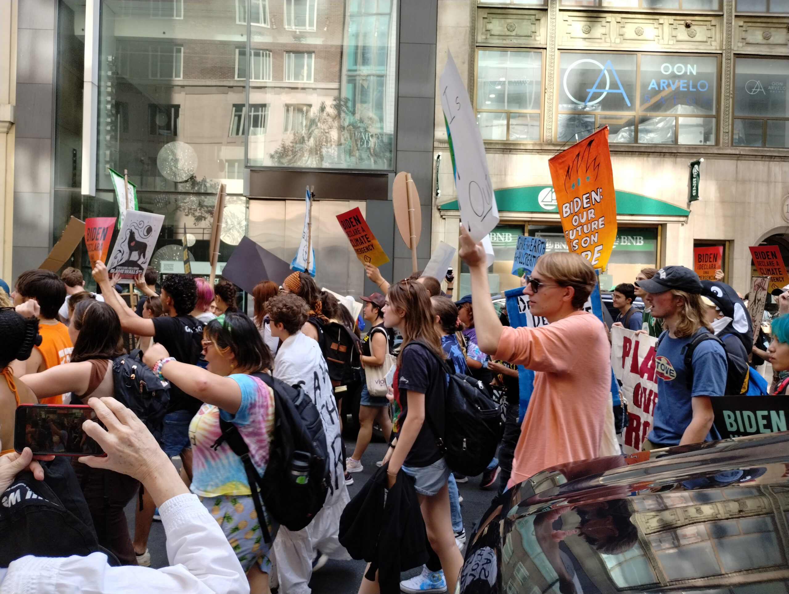 SU, SUNY ESF students attend March to End Fossil Fuels alongside community organizations - Vimarsana News