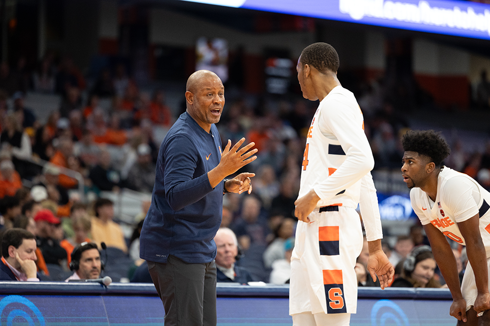Beat writers predict comfortable win over New Hampshire in season opener - Vimarsana News