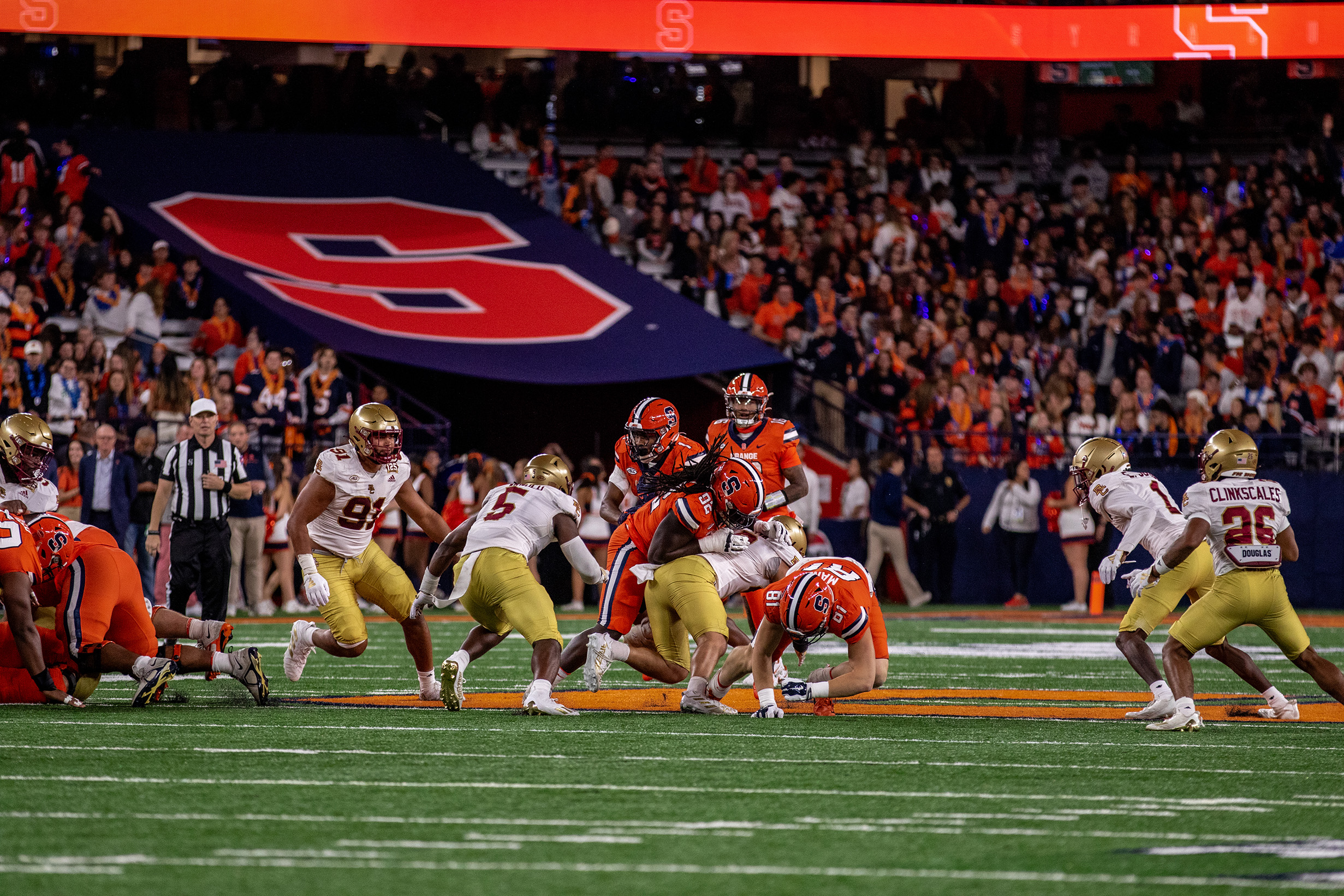 Penalties, injuries plague SU's offensive line - Vimarsana News