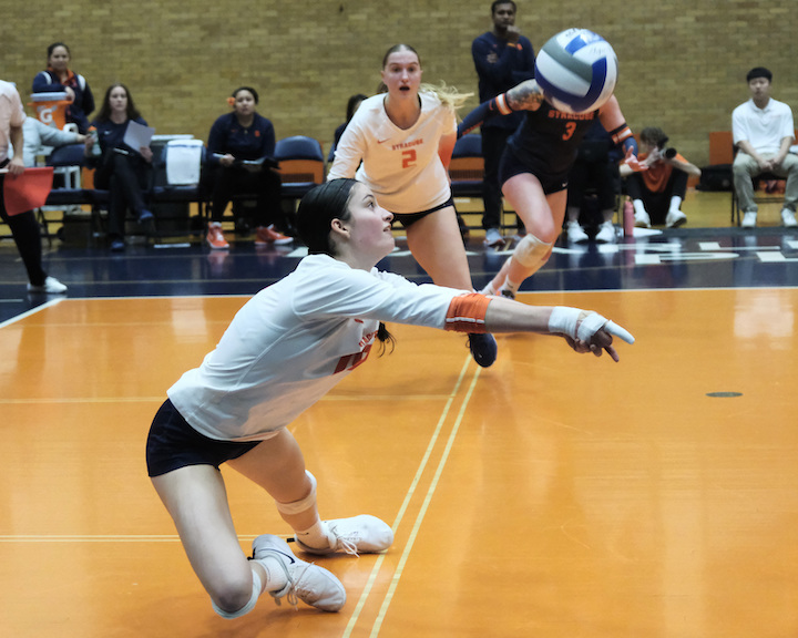 Syracuse falls to No. 3 Pittsburgh in straight sets, ending season with 18 straight losses - Vimarsana News