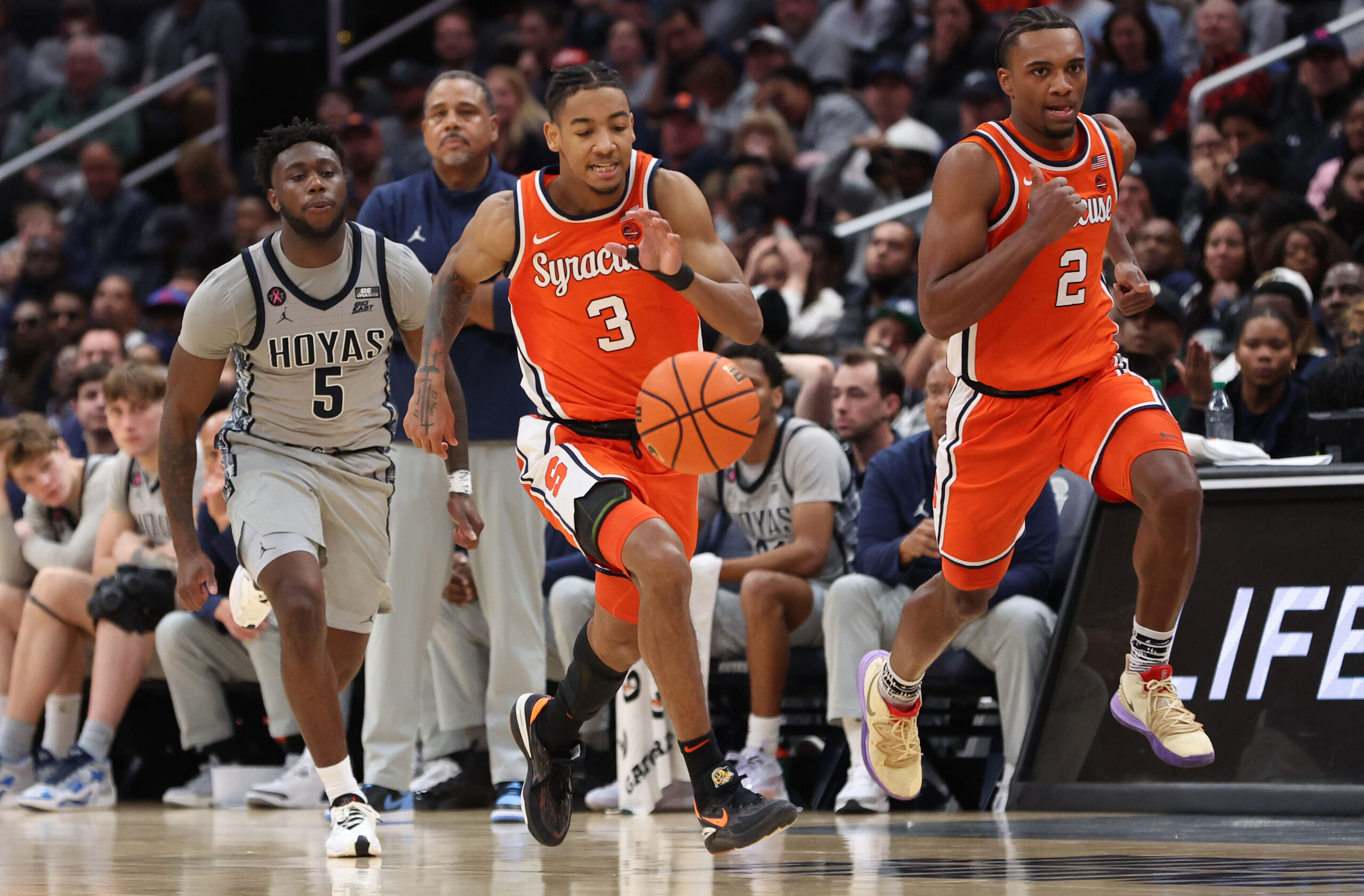 Strong guard play lifts Syracuse to 80-68 win at Georgetown - Vimarsana News