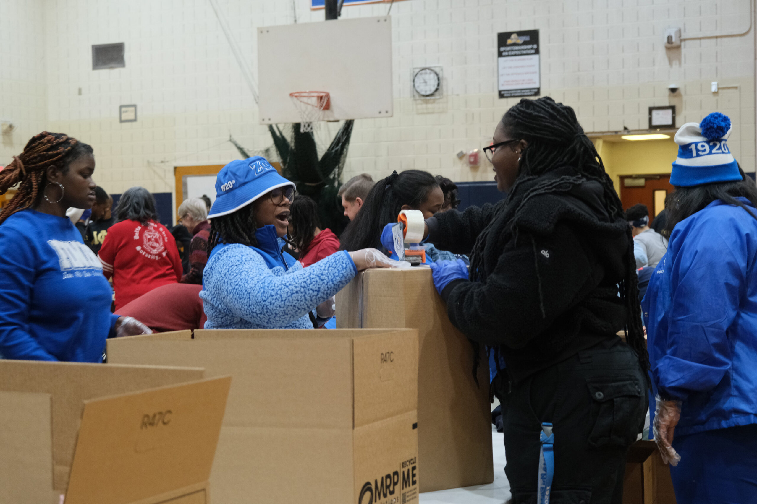 Hundreds volunteer at MLK Jr. Day of Service at Nottingham H.S. - Vimarsana News