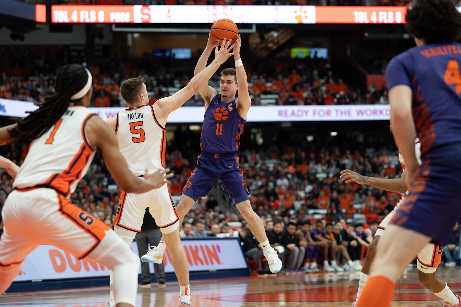 Joe Girard III finishes with a game-high 18 points in return to Syracuse - Vimarsana News