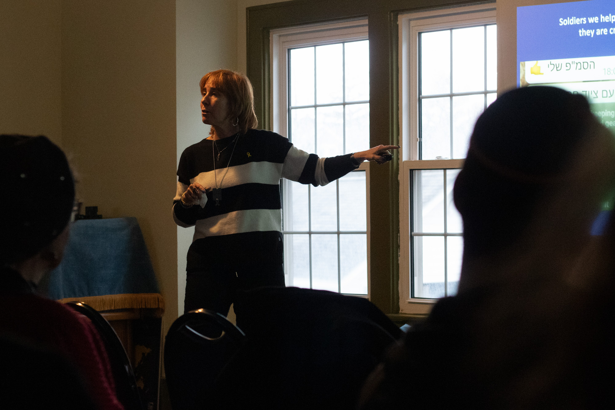 Chabad hosts Israeli tour guide to discuss Israel-Hamas war, antisemitism - Vimarsana News
