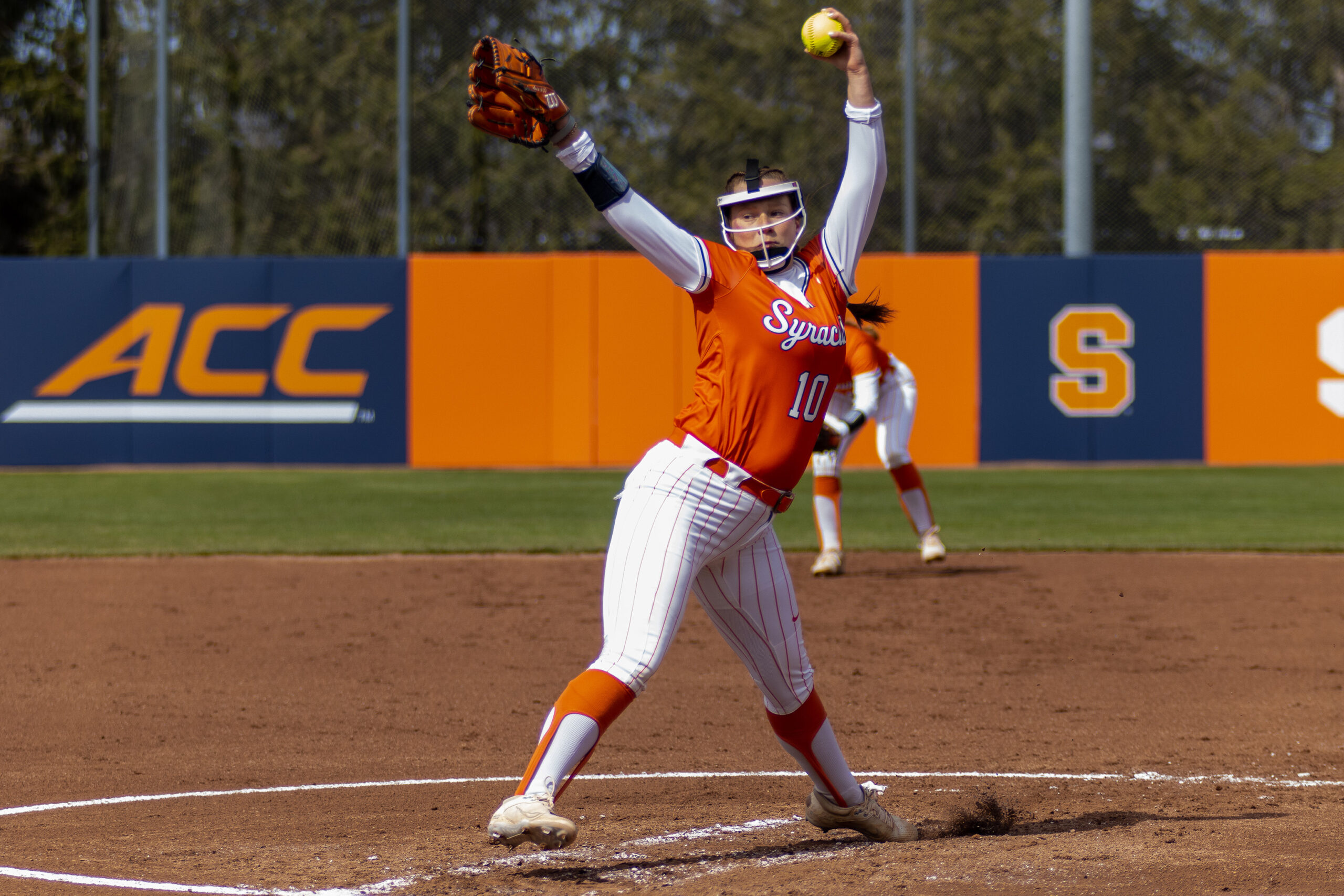 Lindsey Hendrix's resurgence fuels Syracuse's pitching staff - Vimarsana News