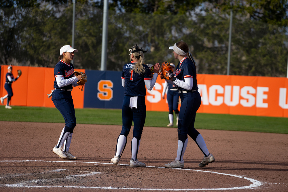 Syracuse softball falls 13-2 to No. 17 Clemson in 5 innings - Vimarsana News