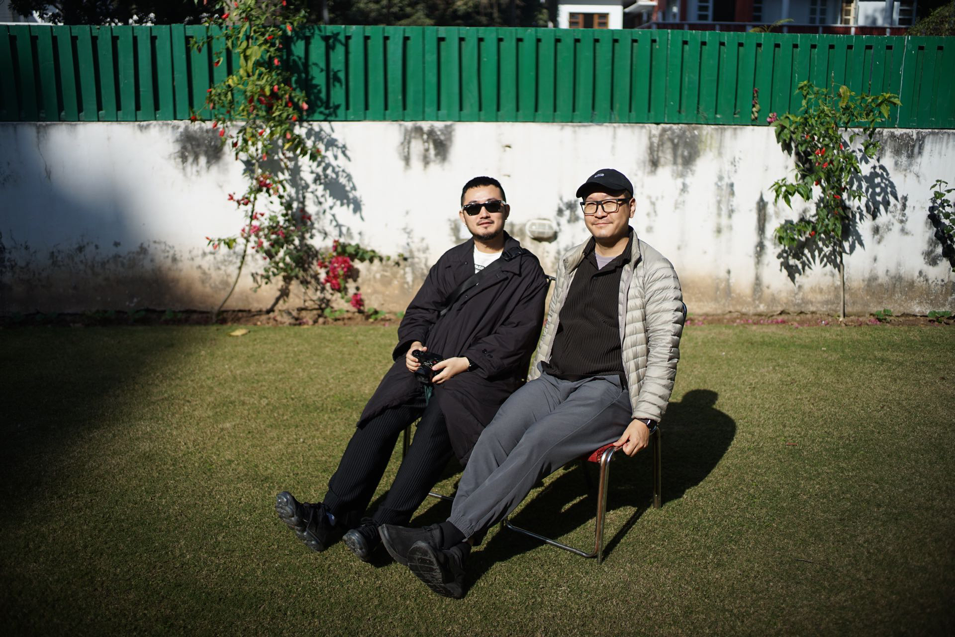 fei and nan wang sitting